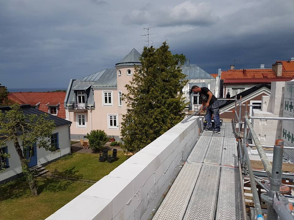 Villaprojektet Ringaren 4 i Visby har startat med rasande fart. Villan skall s... 2