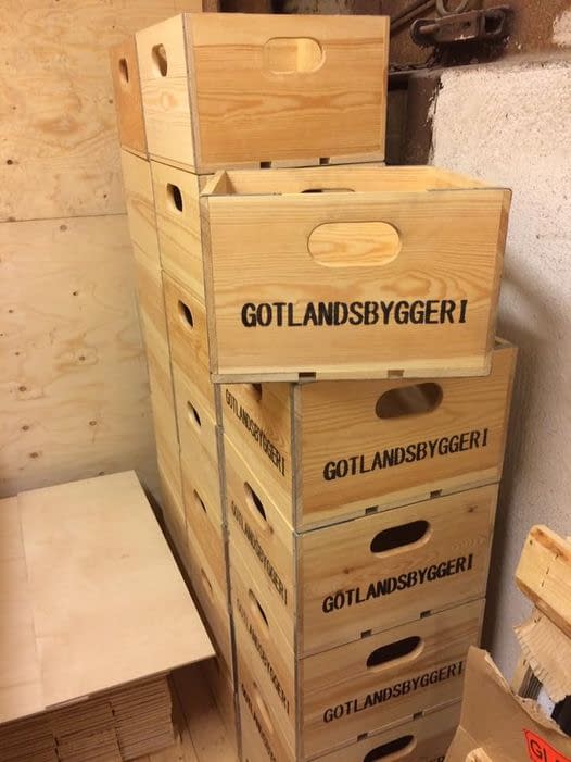 Gotlandsbyggen har tillverkat 20st trälådor som vi nu säljer ut. Pris 500kr/st... 1